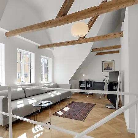 Townhouse In The Heart Of - Possibility Of Own Parking Space * Odense