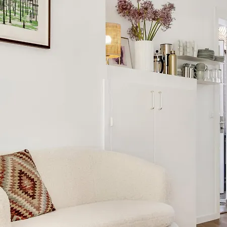 Townhouse In The Heart Of - Possibility Of Own Parking Space Odense